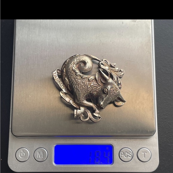 Vintage Sterling Silver Cini Taurus Zodiac Horoscope pin - Picture 12 of 12